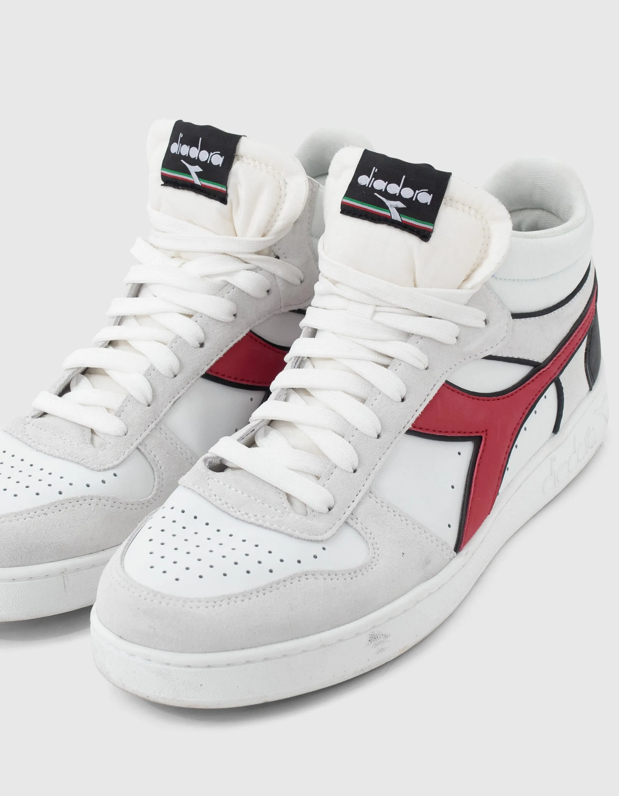 Baskets blanches, grises et rouges IKKS X DIADORA femme