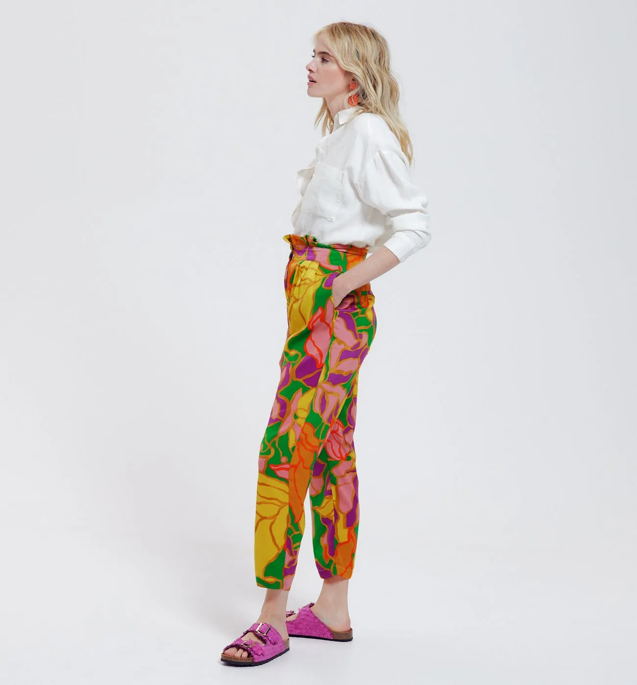 Pantalon carrot en satin Femme - Imprimé multicolore