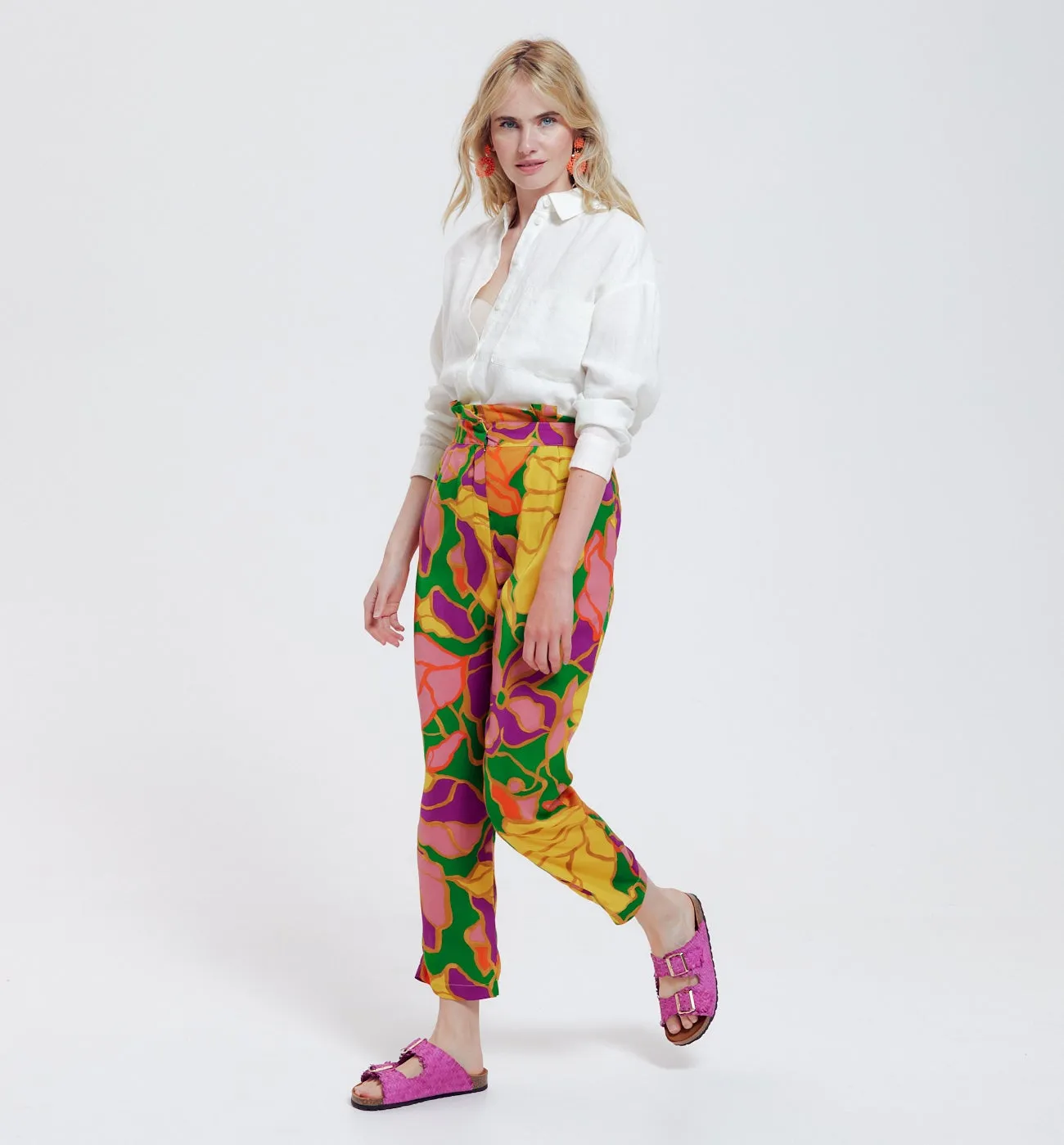 Pantalon carrot en satin Femme - Imprimé multicolore