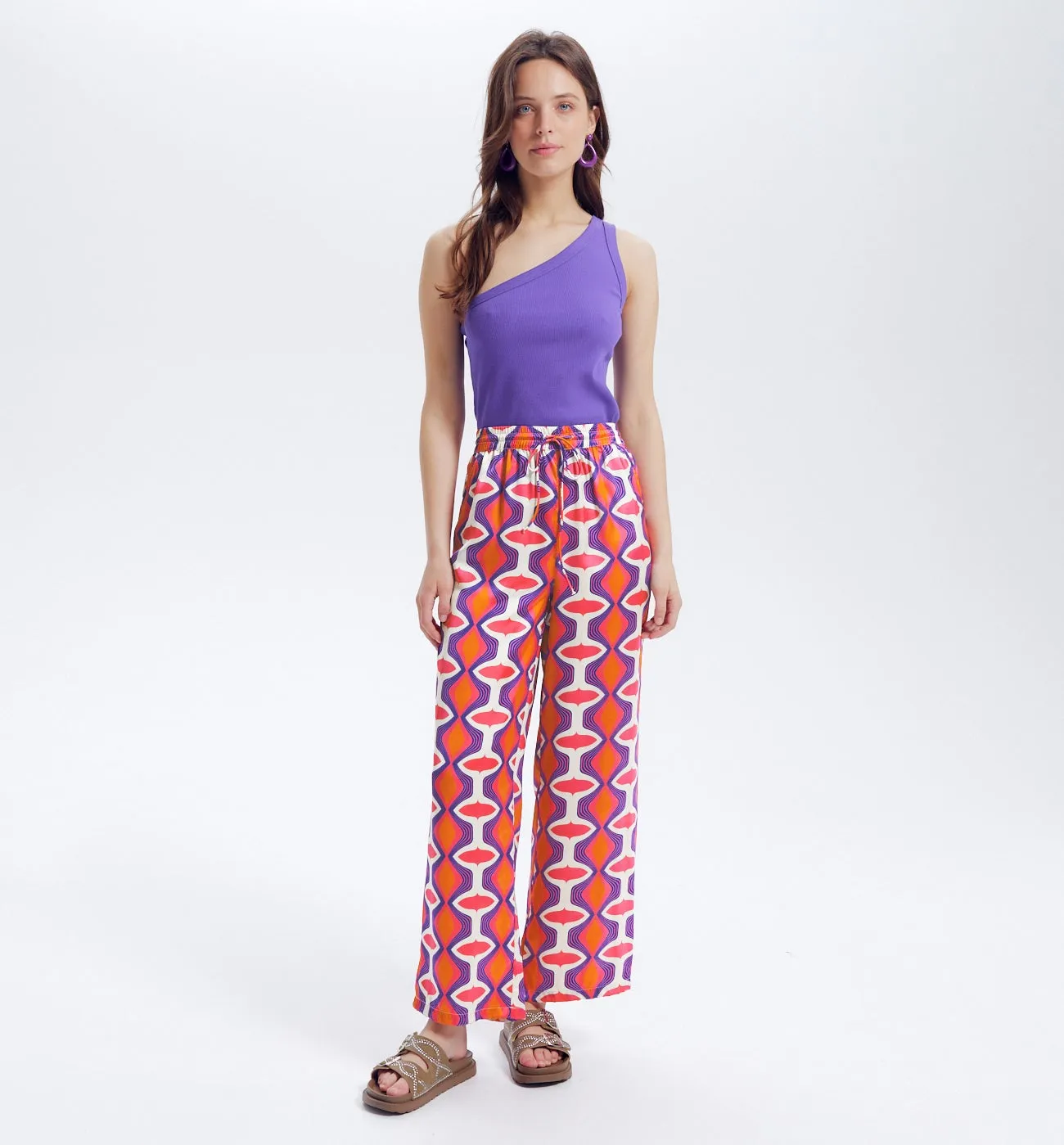 Pantalon large en satin - Imprimé rose fuchsia