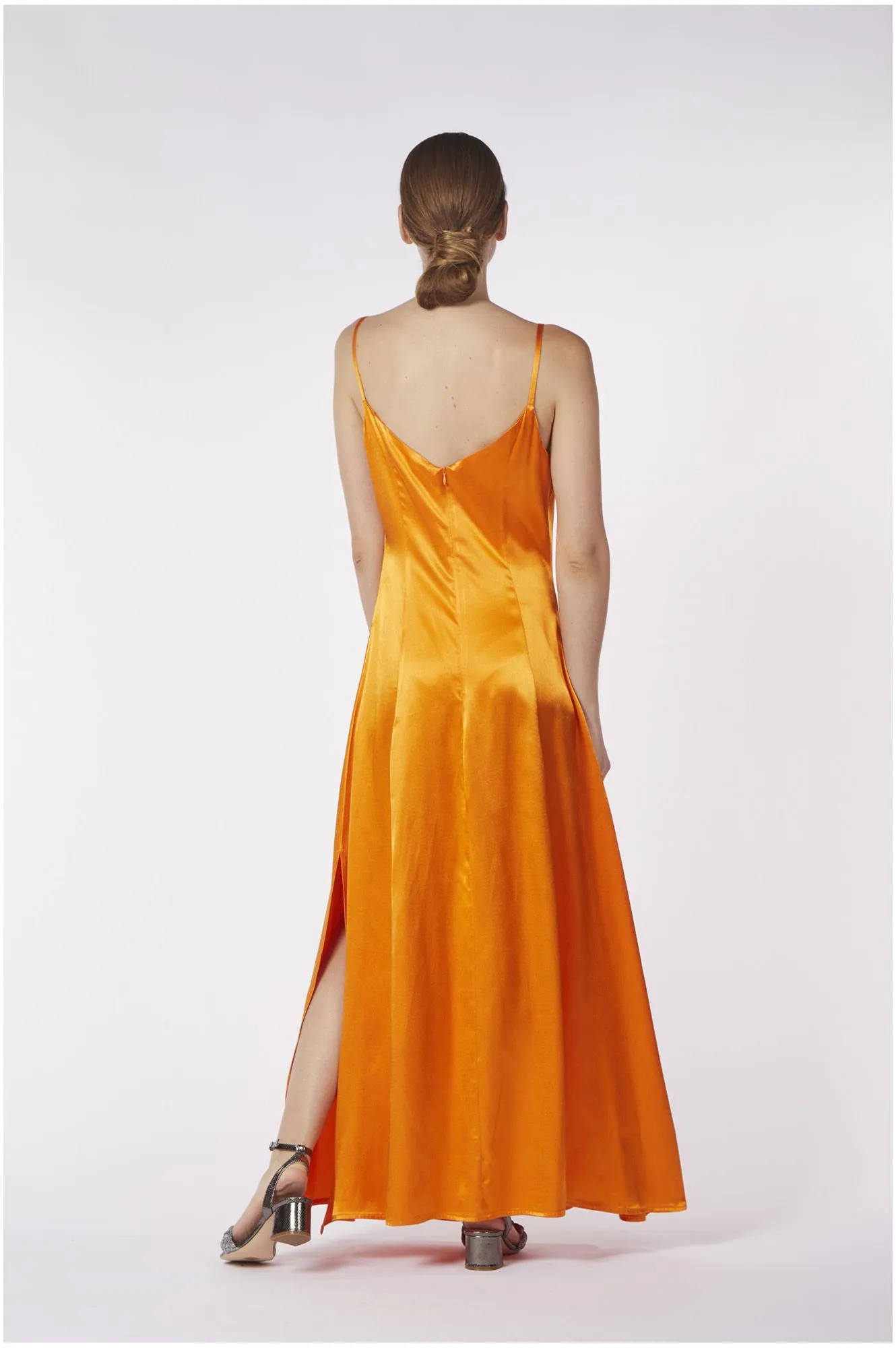 robe longue type combinaison en satin de viscose orange - CafèNoir