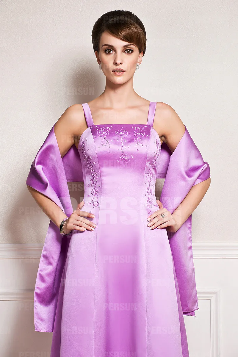 Robe soirée longue en couleur mauve avec étole satin